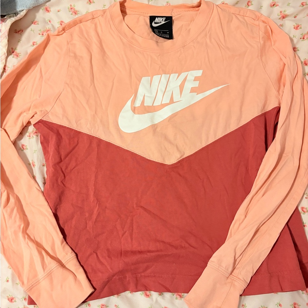 Nike Women's Peach Long Sleeve Tee